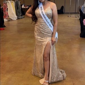 GOLD GORGEOUS PAEGENT DRESS